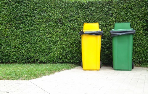 Waste classification icons showing recyclable and non-recyclable materials